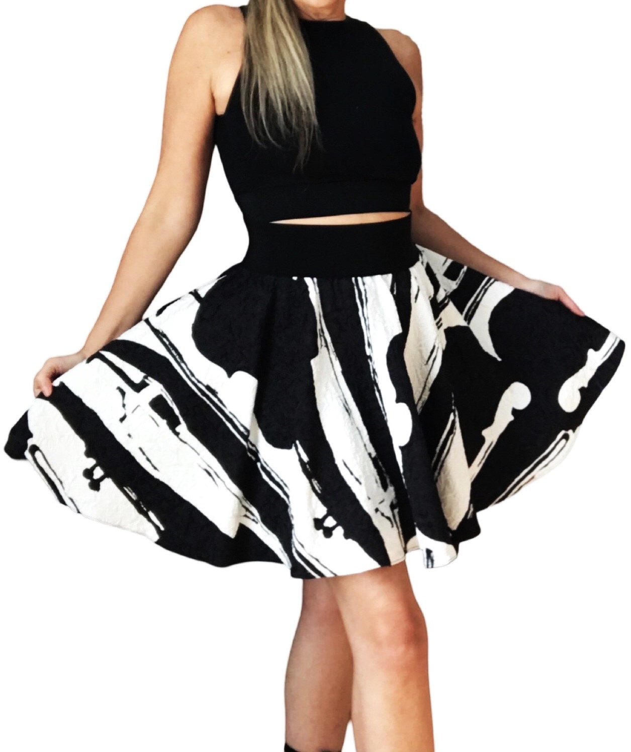 Krátká kolová sukně BOROS SK-S-BW001